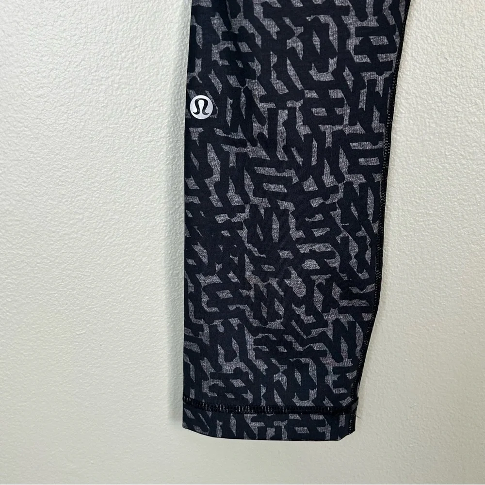 Lululemon leggings size 4 23” limited edition black grey women’s‎ workout